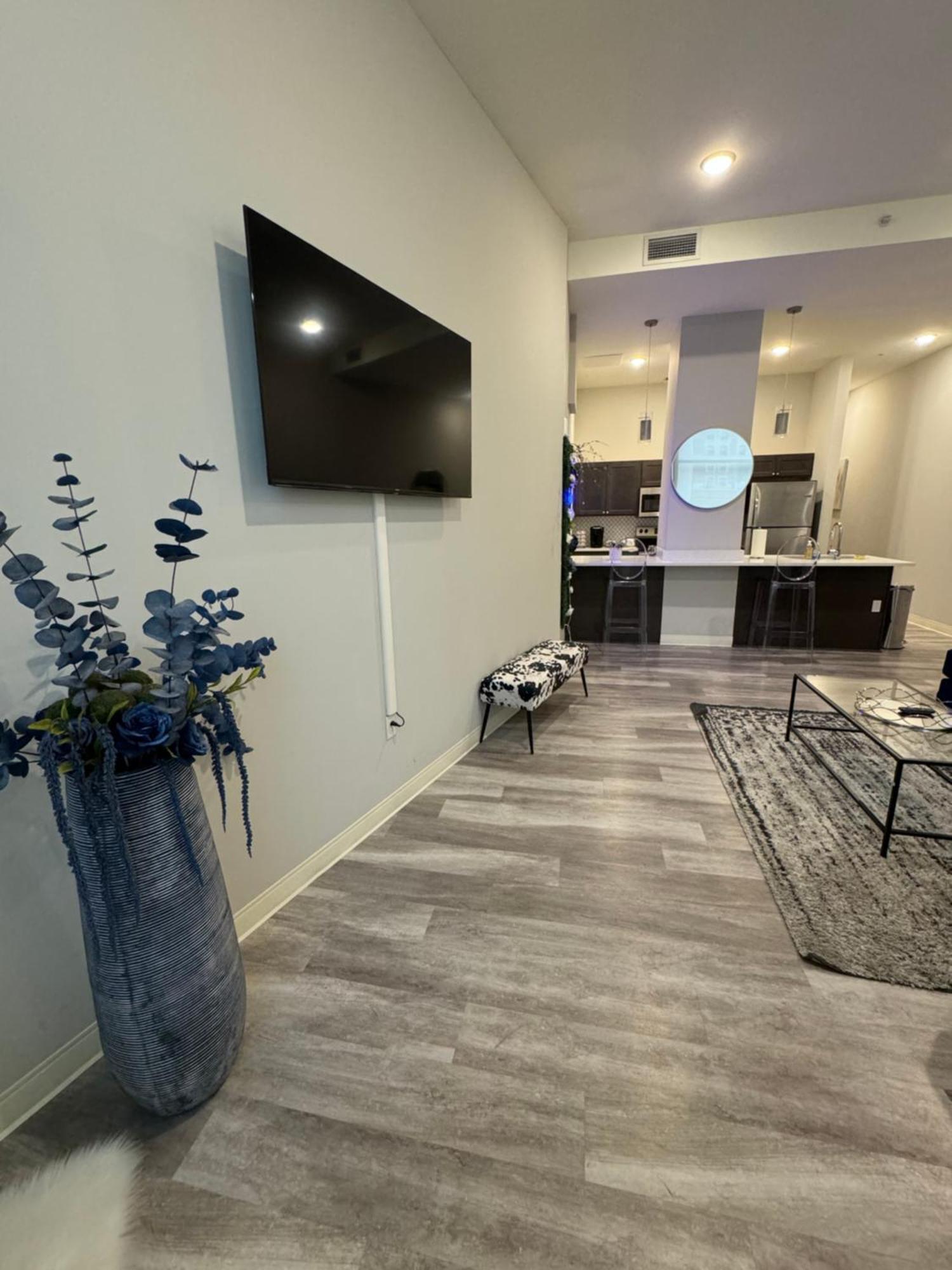 Beautiful Condo/Rooftop Patio With Free Parking Cleveland Exterior foto
